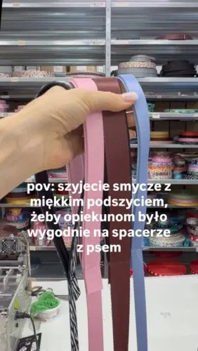 Wygodnie? Zawsze.
Stylowo? Oczywiście!Smycze miejskie z miękkim poszyciem rączki w wybranym przez Ciebie kolorze to opcja dla każdego, kto ceni sobie komfort podczas spacerów z psem 🤌🏻Smycz dla psa, spacer z psem, szelki dla psa, pieski #smycz #smyczdlapsa #pieski #spacerzpsem #dlapsa